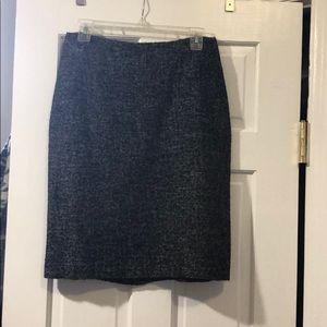 Ann Taylor heavy winter skirt. Size 4